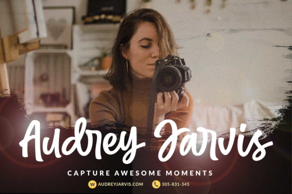 Outbreak Monoline Script Font-A bold and friendly script font called Outbreak, featuring thick, flowing calligraphy strokes and rounded edges that create a warm, handmade aesthetic.