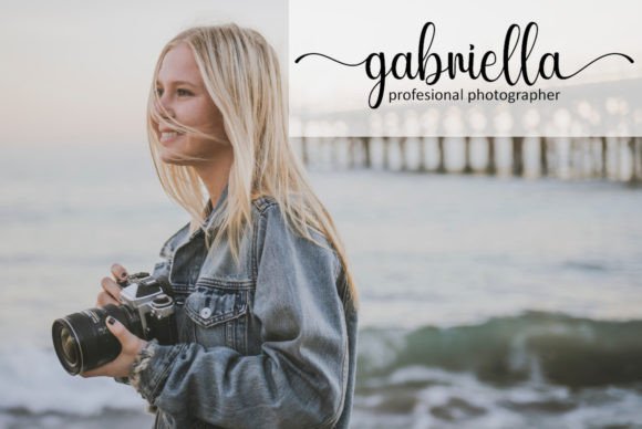 Welcome Script Font-Elegant Welcome script font with stylish handwritten strokes and graceful letterforms on a clean white background